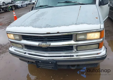 1996 Chevrolet Tahoe K1500 z USA, uszkodzony, nr VIN 1GNEK13R6TJ305489